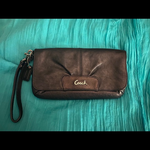 Coach Wristlet - Picture 1 of 3